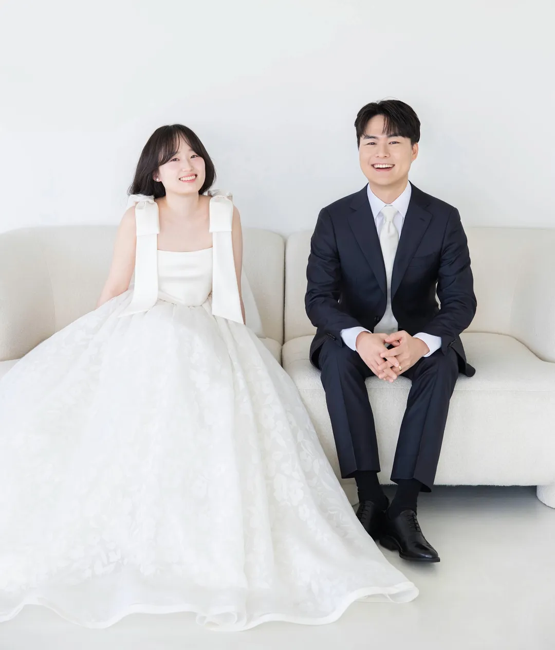 소파에서 큰 웃음